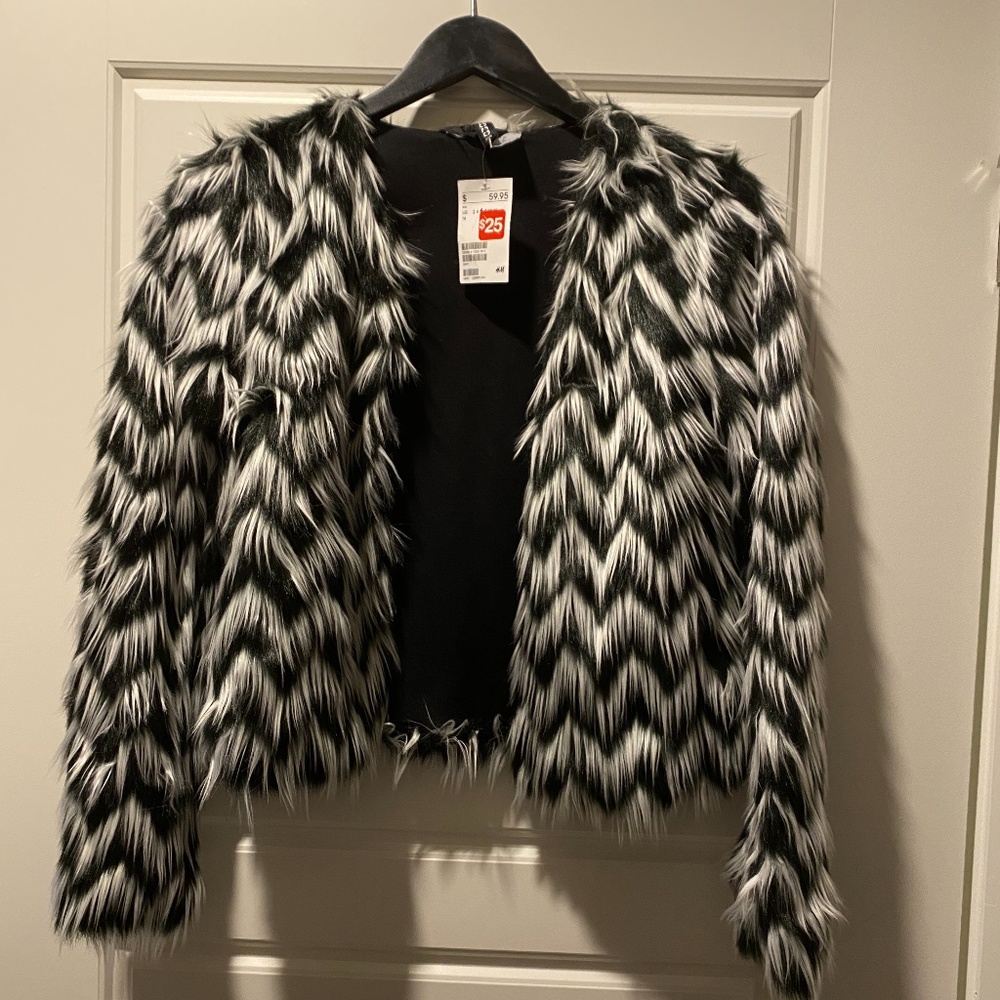 BLACK AND WHITE FAUX FUR JACKET